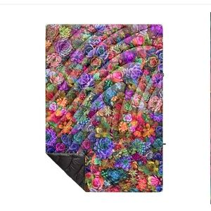 NWT Rumpl Original Puffy Blanket - Psychedelic Succulents